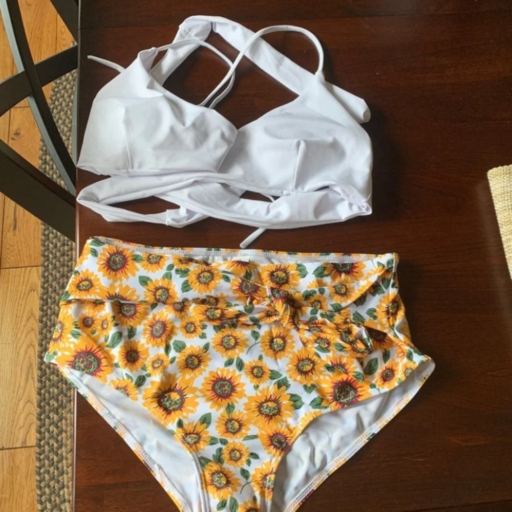 Bathing suit